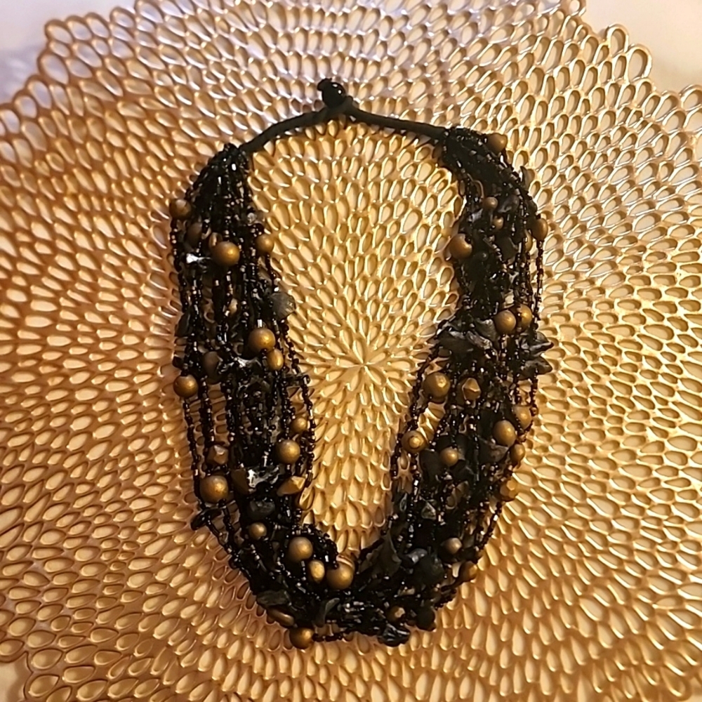 Necklace multilayer black and gold beads